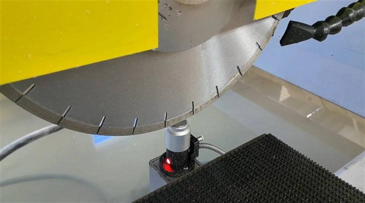 5+1 Axis Bridge Saw Blade Presetting